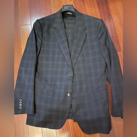 Dolce & Gabbana Other - 40R D & G 3 piece Suit